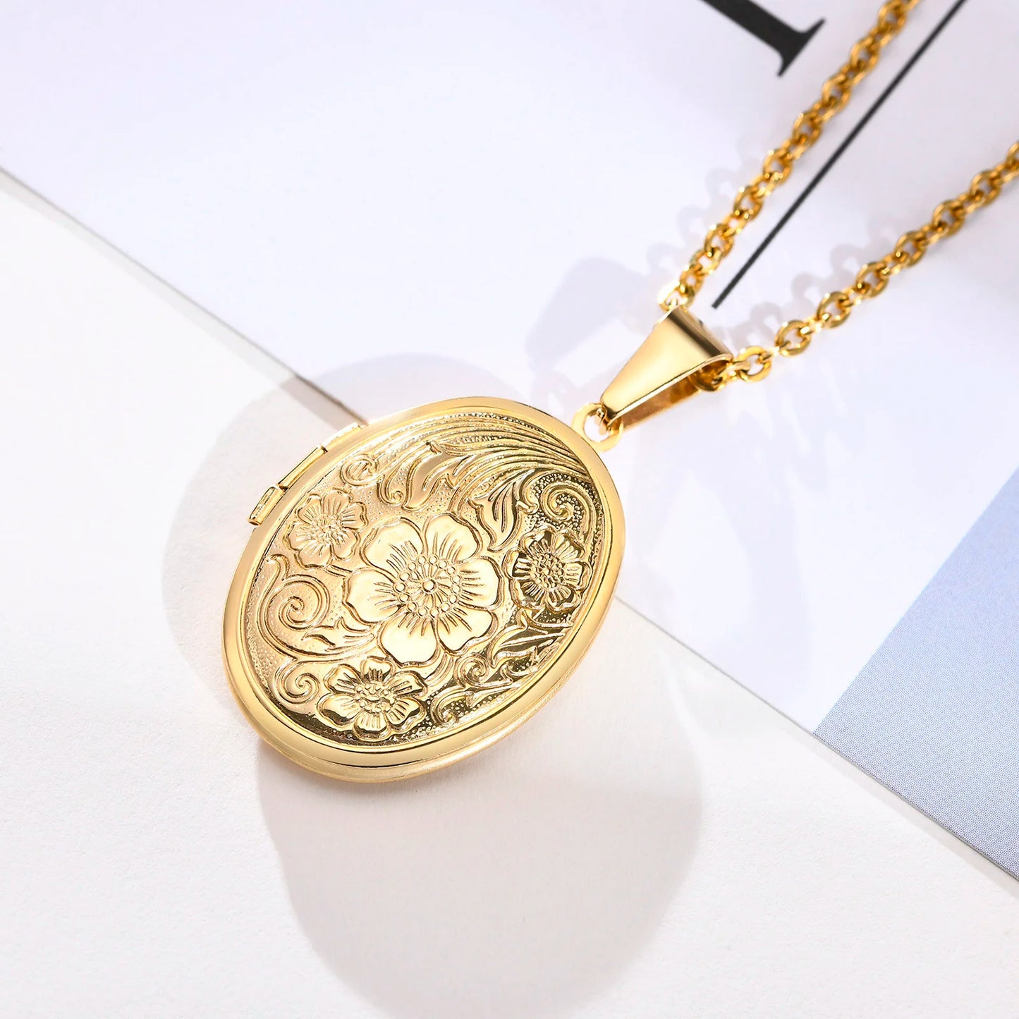 Rima Locket